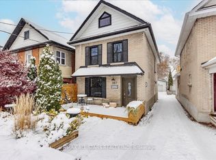 387 Ontario St, Newmarket, ON L3Y 2K5