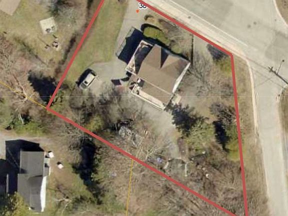 4th image of 38 Fox Farm Rd