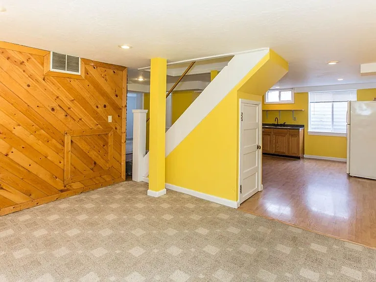 2134 S 13th St W — Photo 11