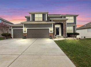 17767 W 165th Pl, Olathe, KS 66062