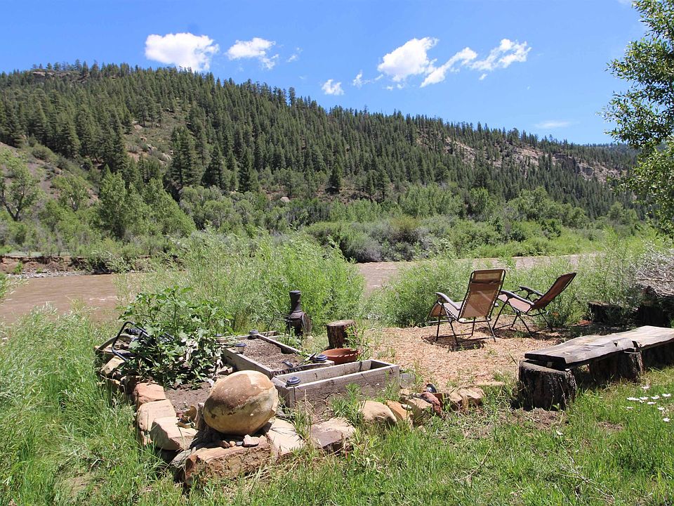 2nd image of 304 Estates Cir