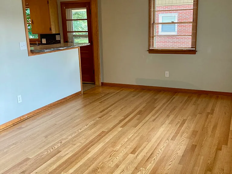 537 Water Oak Rd — Photo 2