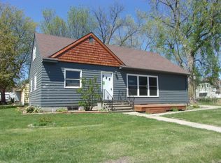 100 Birch Ave N, New Richland, MN 56072