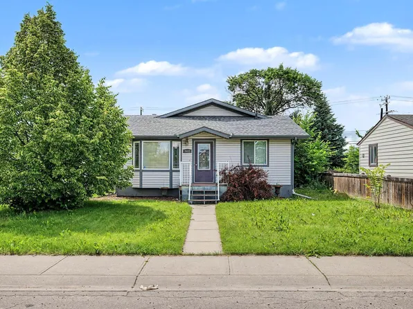 9402 153rd St NW, Edmonton, AB T5R 1R3