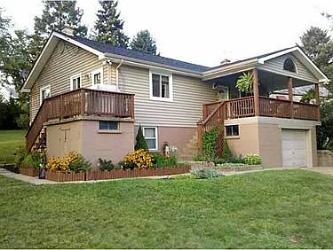 2783 Mill St photo 1