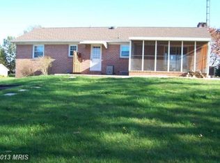 2919 Jefferson Dr, Chambersburg, PA 17201
