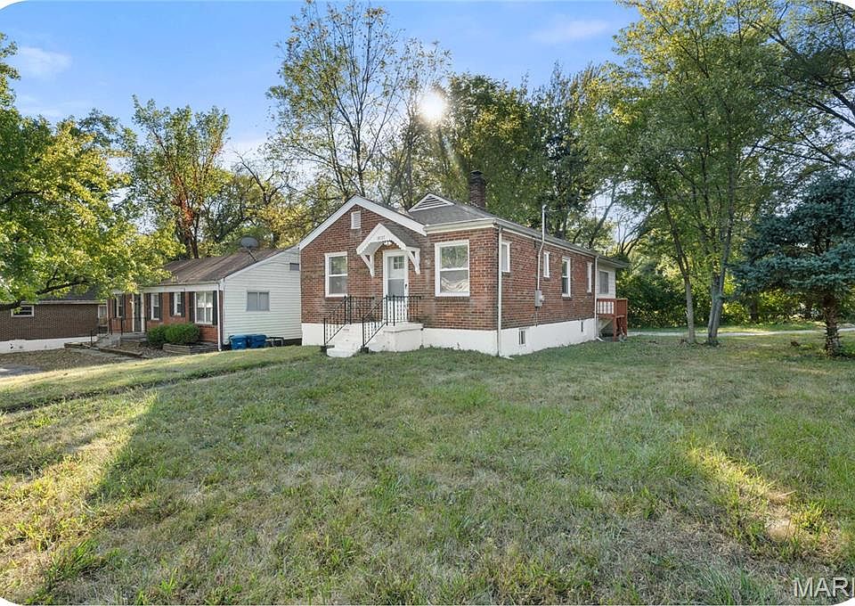 1st image of 10197 Green Valley Dr