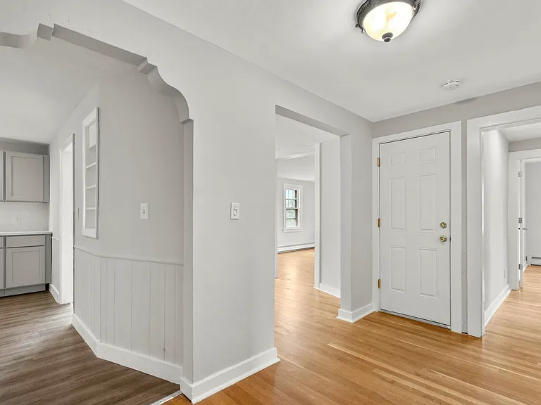 588 N Walnut St #3 — Photo 7
