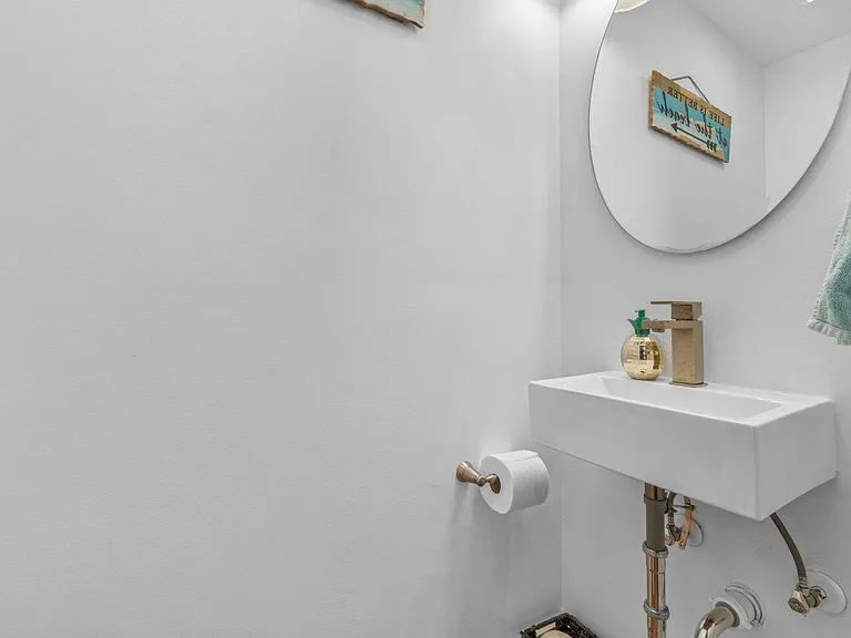 Southard St — Photo 30