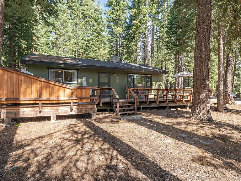 700 Carnelian Cir — Photo 25