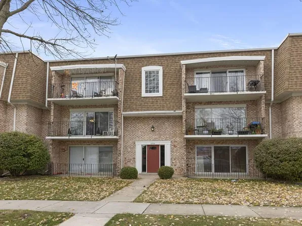 8704 Mobile Ave #2C, Oak Lawn, IL 60453
