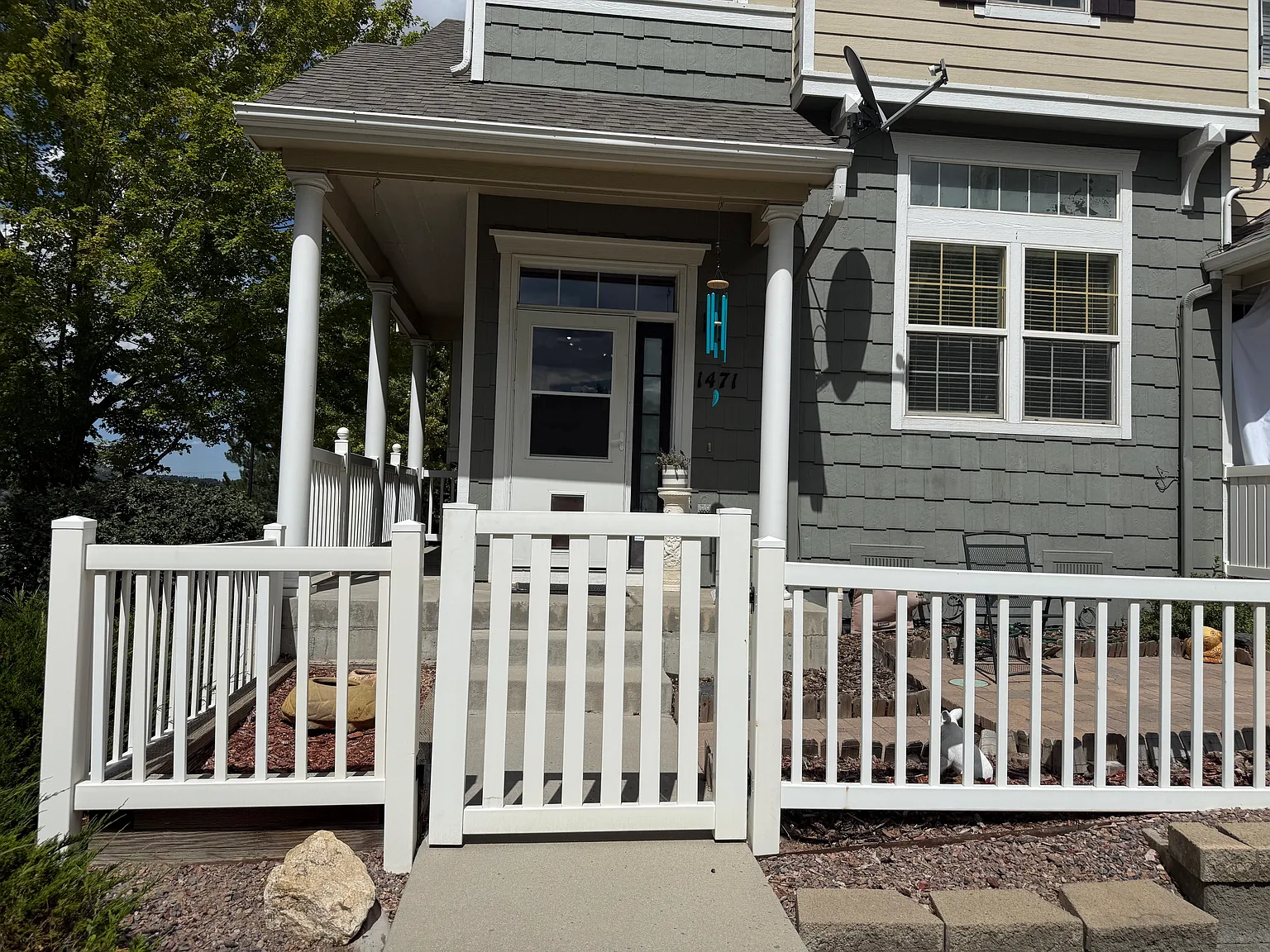 3 bed, 1571 sqft, $1,200 — Photo 1