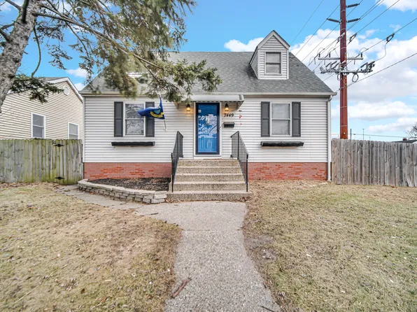 7449 Baring Pkwy, Hammond, IN 46324