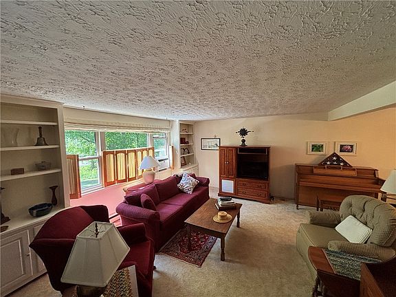 5th image of 750 Turner Rd