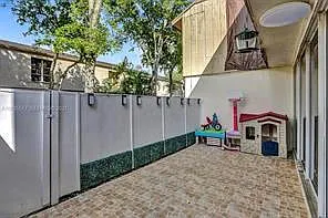 833 NW 81st Ave #4 — Photo 32