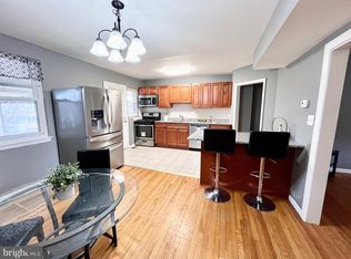 8509 Oak Rd, Parkville, MD 21234