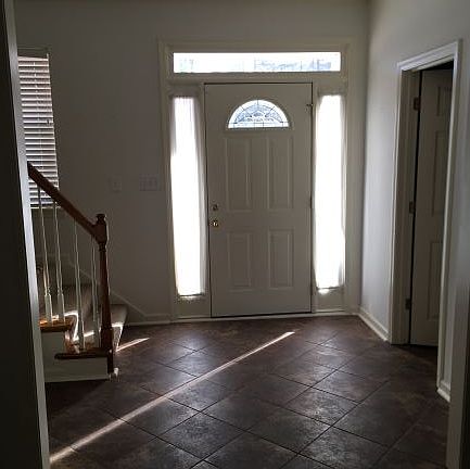 Large front foyer 