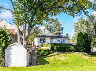 3976 Vanstone Dr, Commerce Township, MI