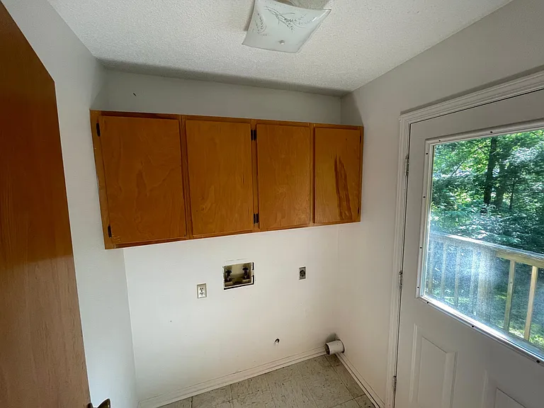 46 Standley Ave — Photo 9