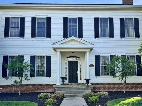 6684 Chapel Xing, Zionsville, IN 46077