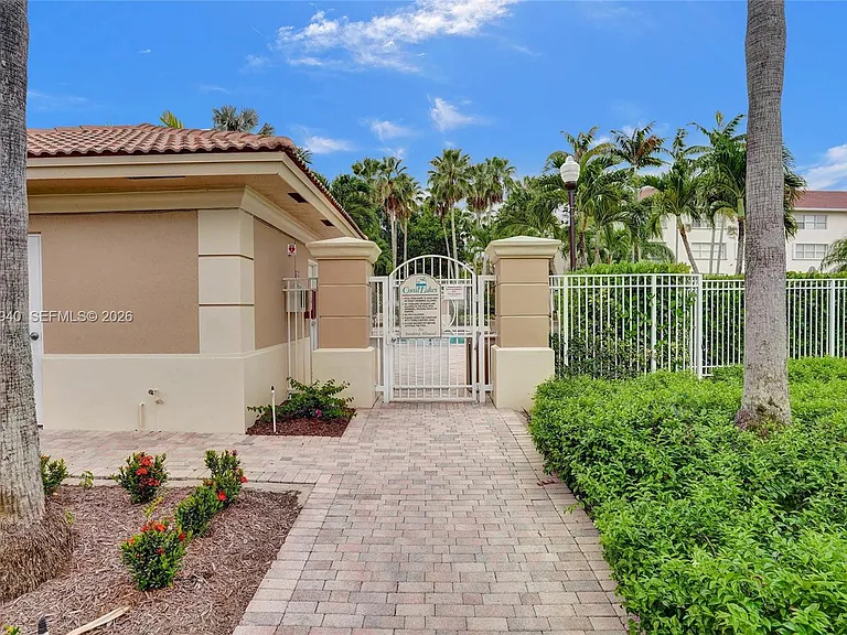 12547 Imperial Isle Dr #206 — Photo 36