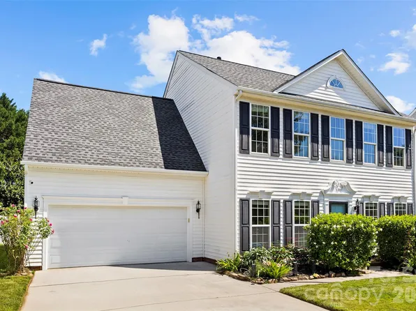 11719 Royal Castle Ct, Charlotte, NC 28277
