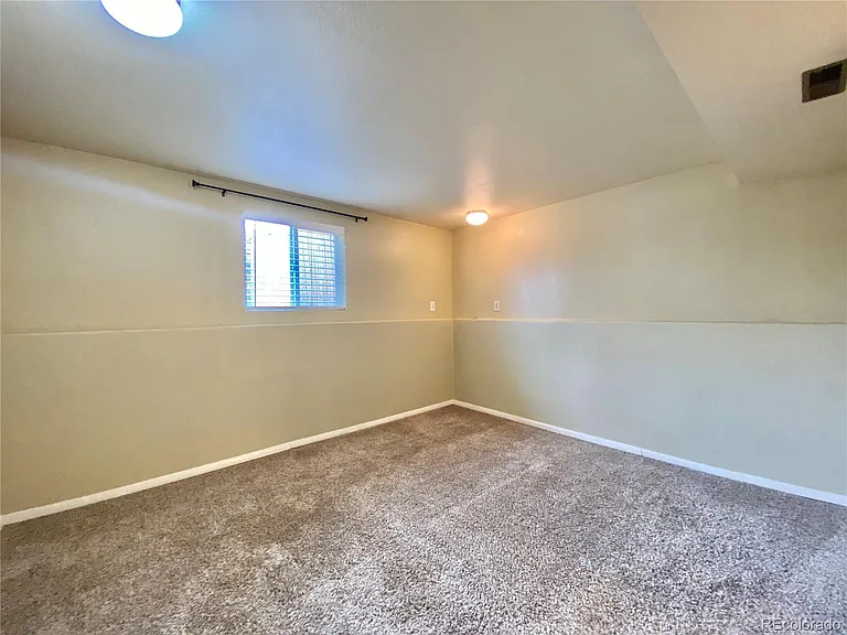 101 Terrace Dr #1/2 — Photo 9