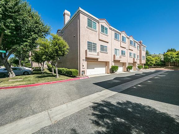 3rd image of 7006 Silver Star Ct