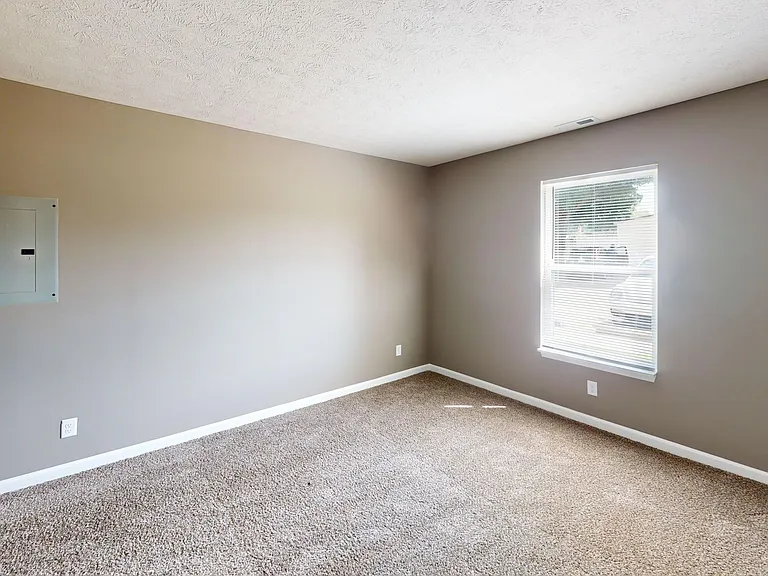 Elston Point — Photo 31