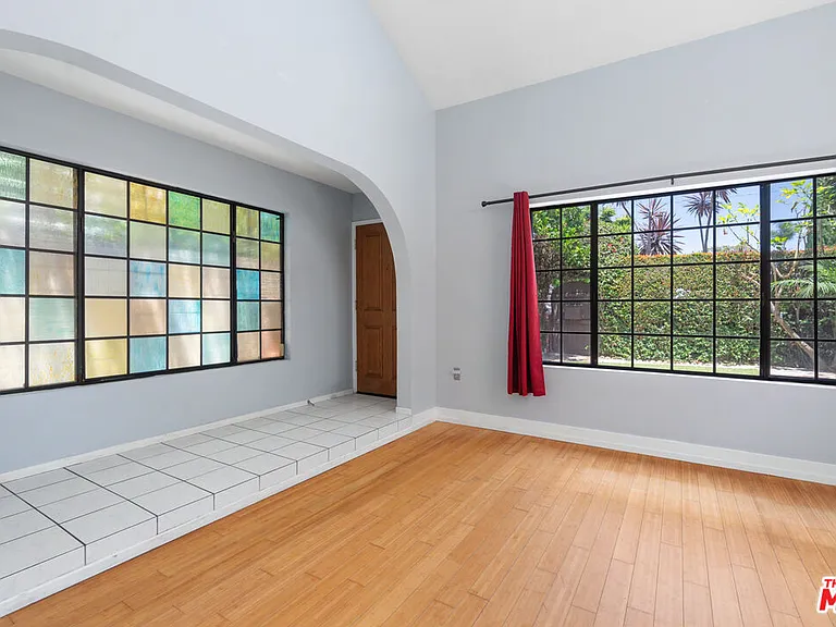 3113 Thatcher Ave — Photo 10