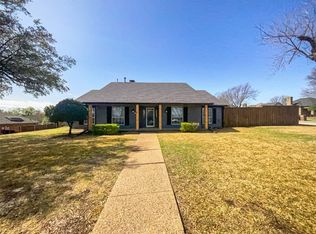2801 Harpers Ferry Ln, Garland, TX 75043