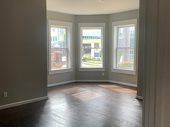4th image of 334 Erkenbrecher Ave #2