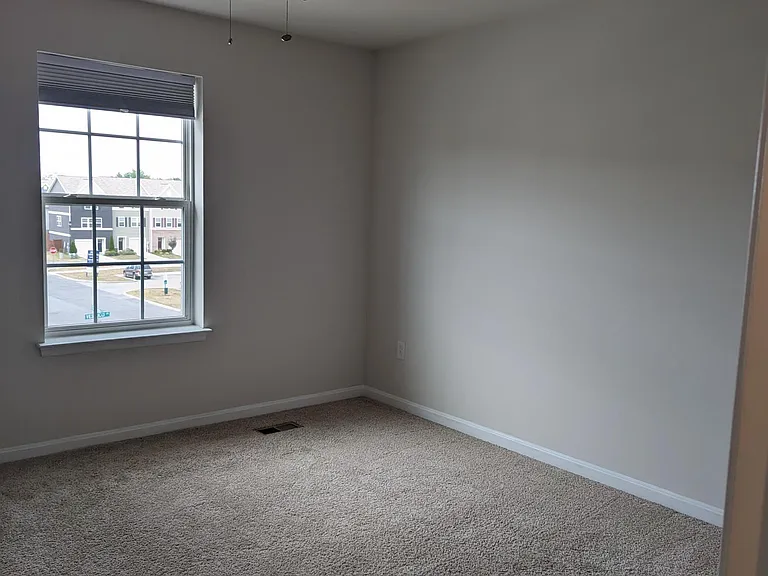 170 Vespucci Ln — Photo 6
