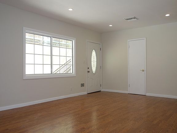 3rd image of 610 E Palm Ave APT A