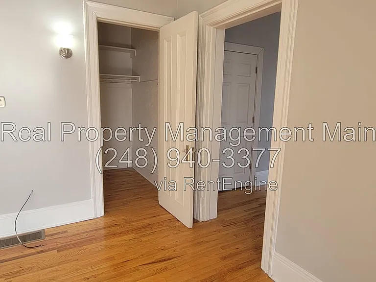 715 Parker St #5 — Photo 4