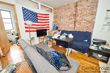 Rented by Genik Group Corp