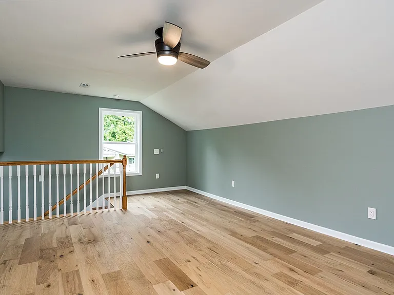 101 McCormick Cir — Photo 24