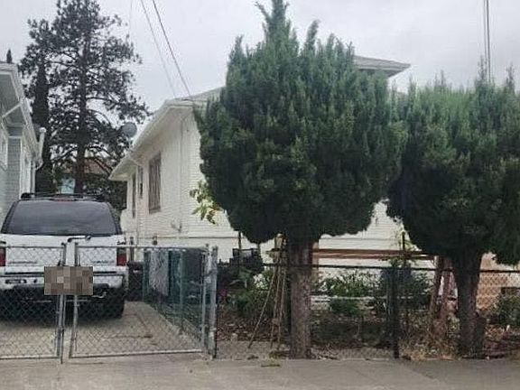 2nd image of 2042 Rosedale Ave