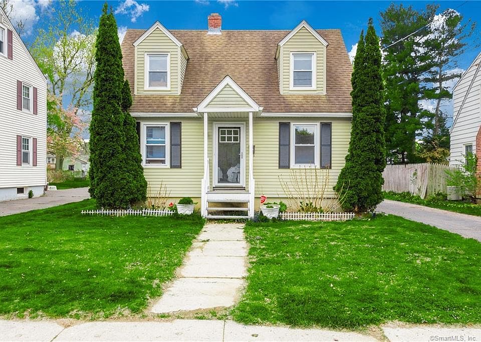 1st image of 83 Levesque Avenue