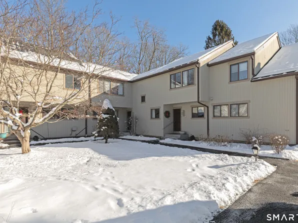 9 Highpoint Court #116E, Woodbury, CT 06798