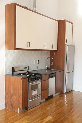 Rented by EXR | media 71