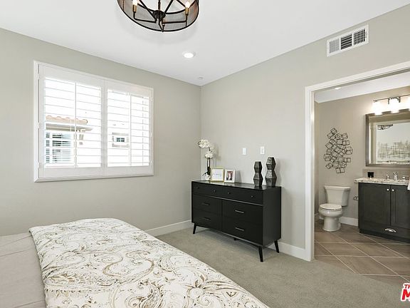 4th image of 5049 E Echo St