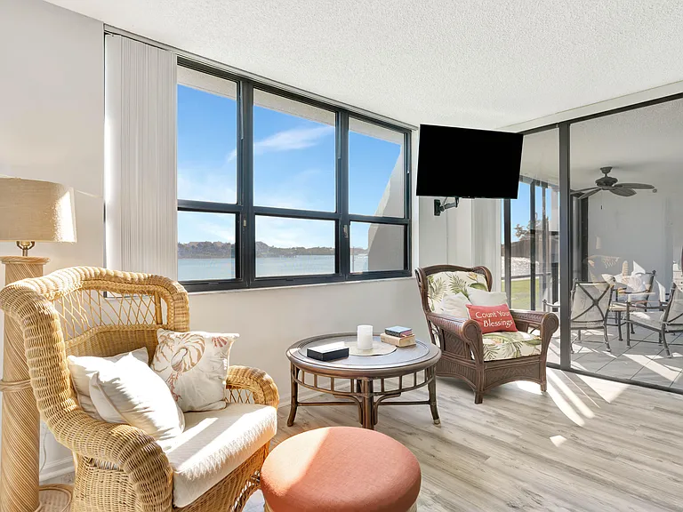1542 Jupiter Cove Dr #104 — Photo 21