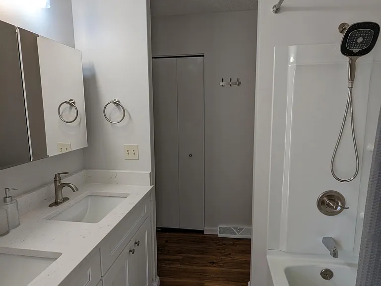 4451 Cushing Ln #16 — Photo 2
