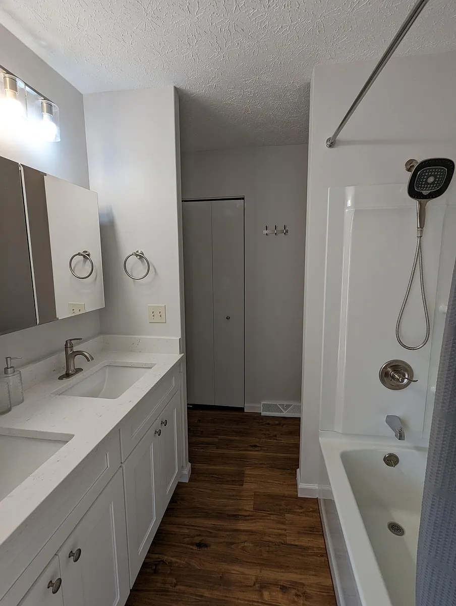 Building Photo - 4451 Cushing Ln #16