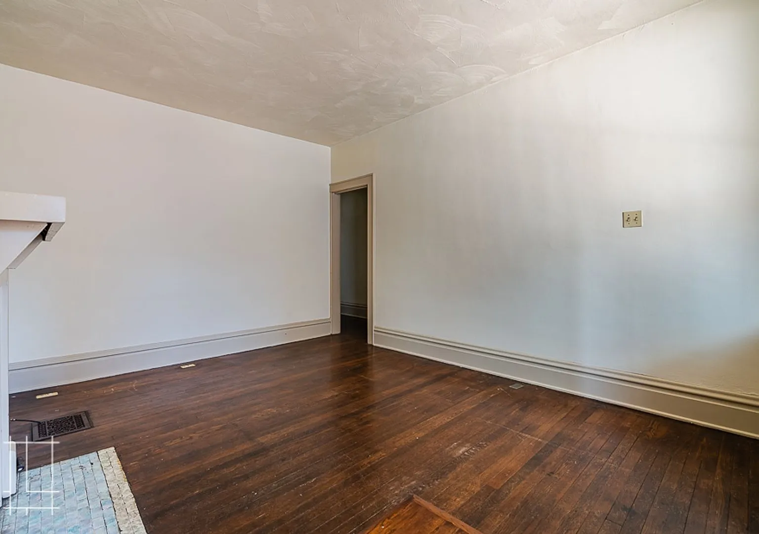 35 Lundy St. — Photo 1