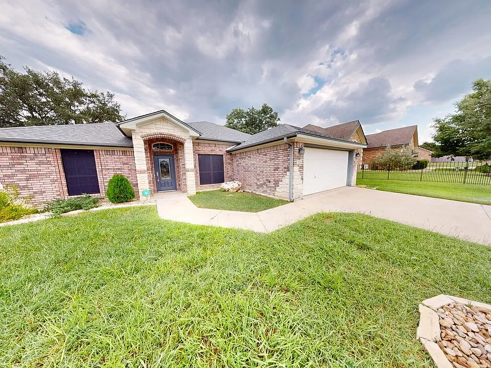 2536 Mugho Dr