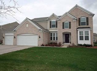3526 Carlisle Ln, Carpentersville, IL 60110