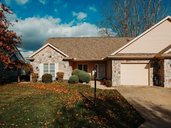 1311 Orchard Ln #8, Shipshewana, IN 46565