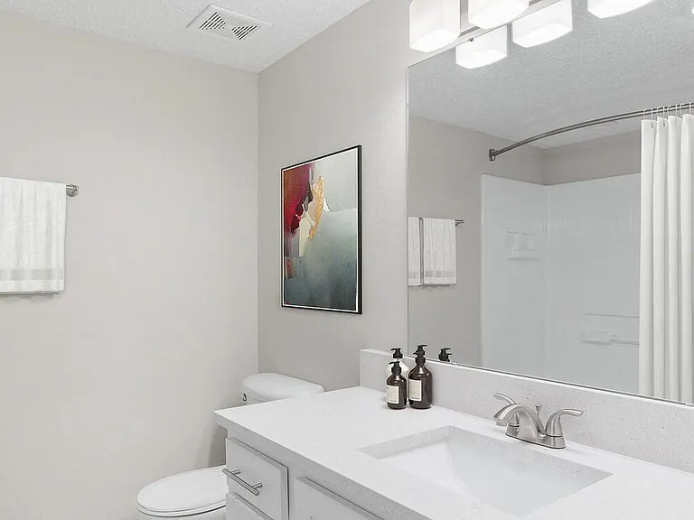 Lakeside Villas — Photo 18